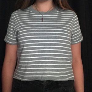 🌻F21 Grey and White Stripped Cropped Top